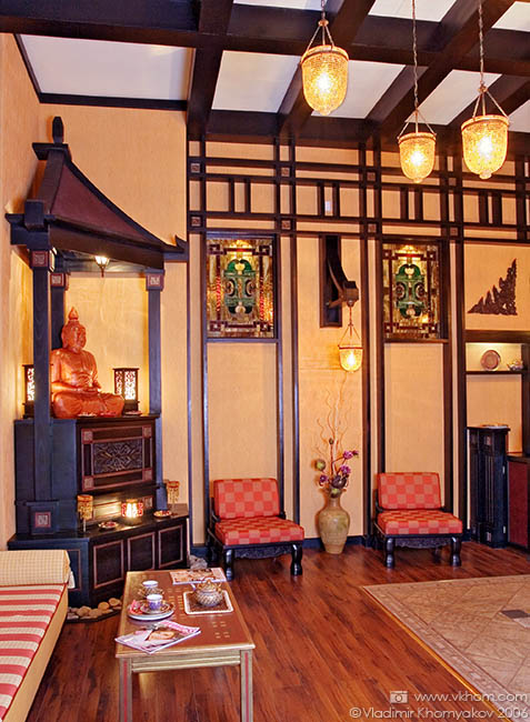 The living room in oriental style 2
